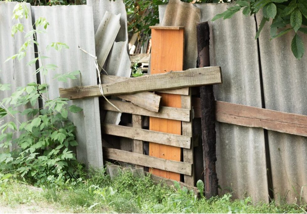 Asbestos Fence Removals – Encapsulation and Painting